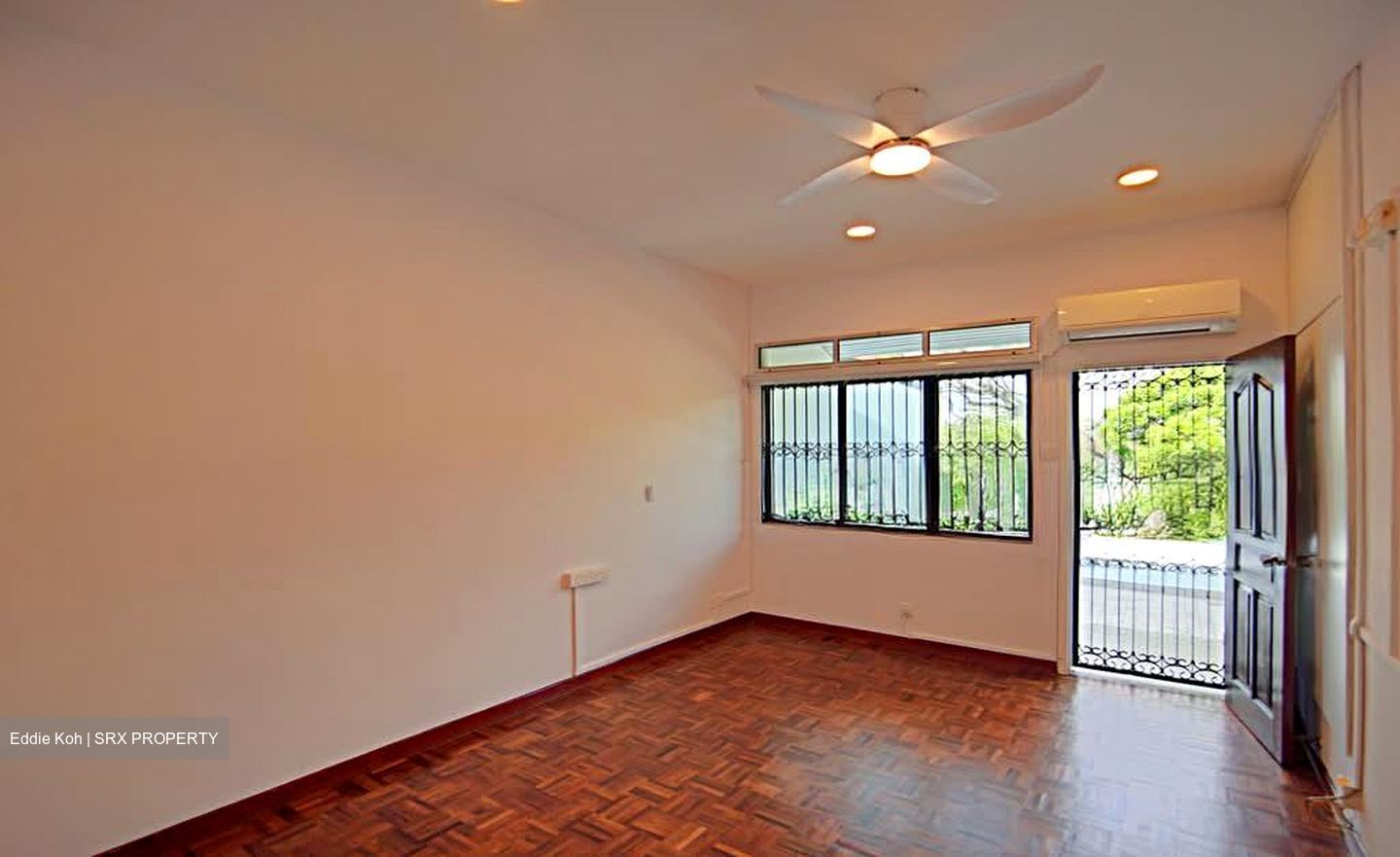 Grove Drive (D10), Semi-Detached #594495311